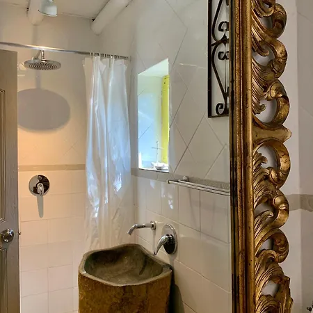 Casa Stardust & Villa Quelfes