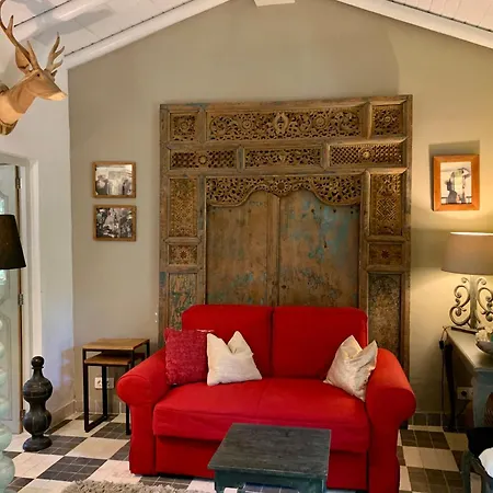 Vila Casa Stardust & Quelfes