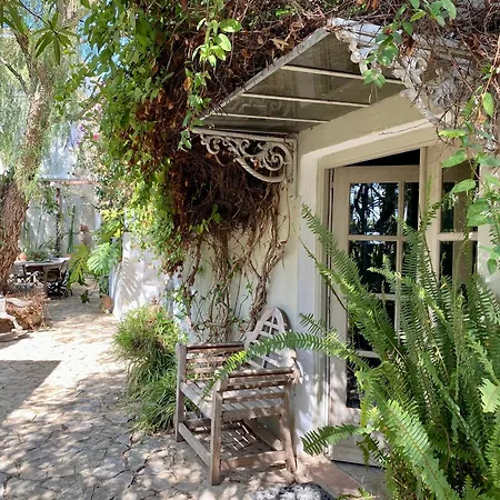 Casa Stardust & Quelfes