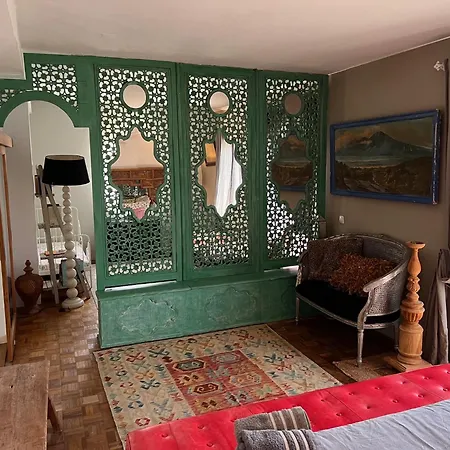 Casa Stardust & Quelfes