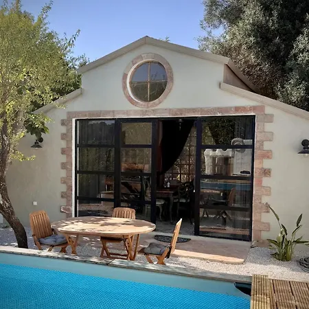 Casa Stardust & Vila