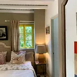 빌라 Casa Stardust & Quelfes