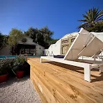 Casa Stardust & Quelfes