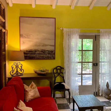 Casa Stardust & Villa Quelfes