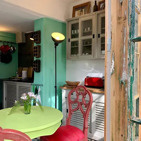 Casa Stardust & Villa *