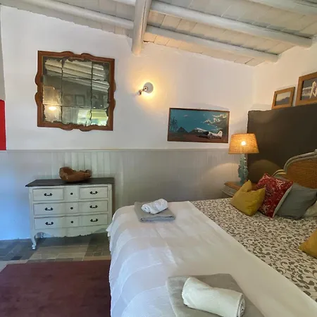 Casa Stardust & Quelfes