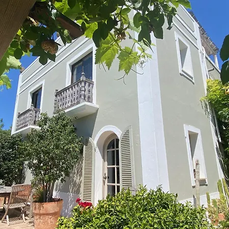 Casa Stardust & Villa *