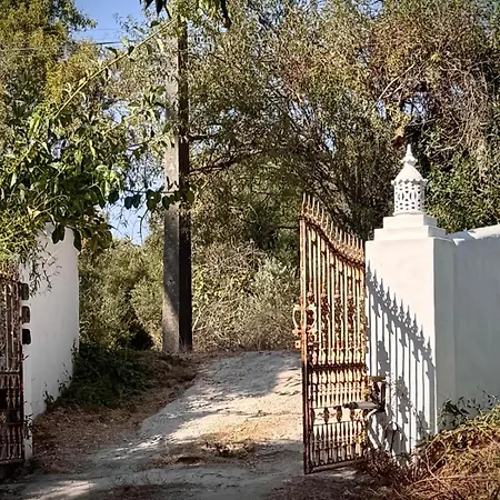 빌라 Casa Stardust & Quelfes